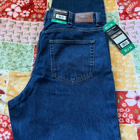 New Kirkland Signature Blue Jeans Size 38x34 - NWT - Picture 5 of 6